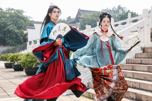南海景區(qū)漢服換裝體驗(yàn)別具特色.jpg