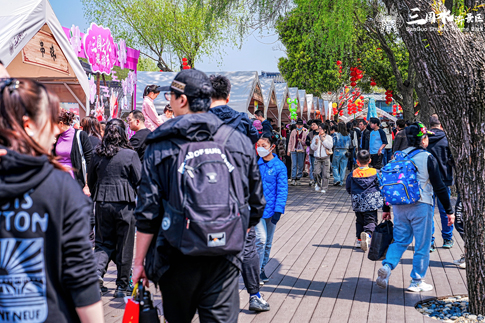4無錫景區(qū)國潮江湖市集人氣滿滿.jpg